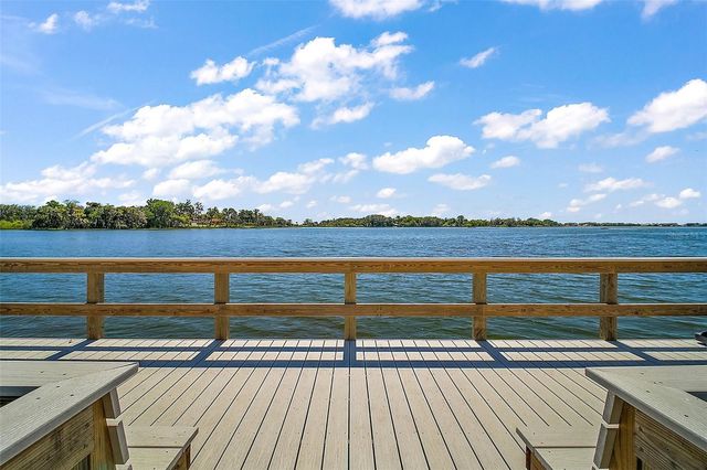 605 SANDLAKE COURT, Mount Dora, FL 32757