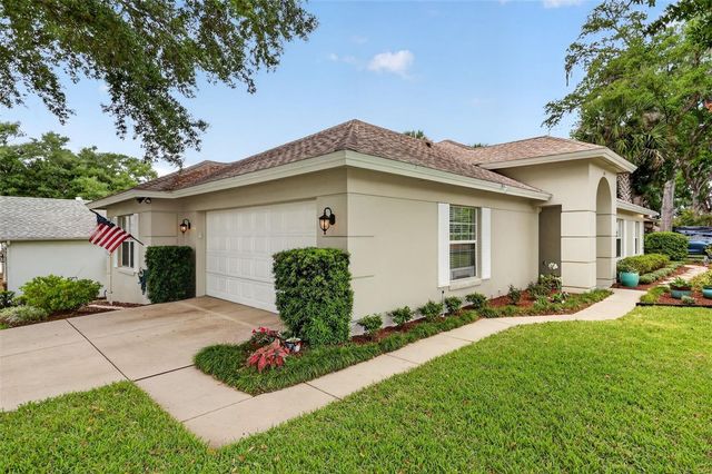 605 SANDLAKE COURT, Mount Dora, FL 32757