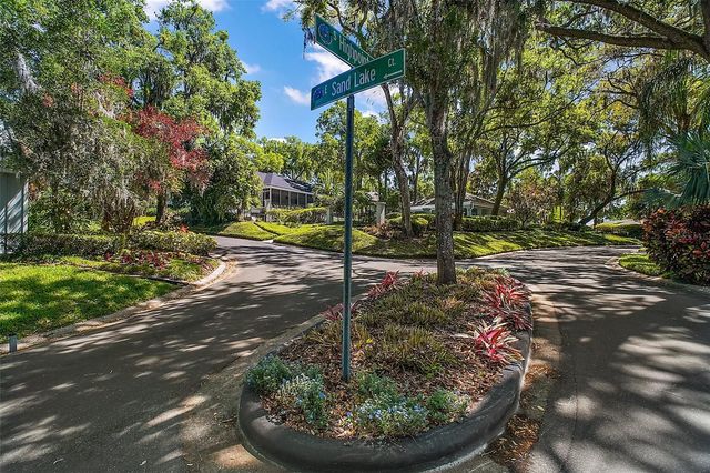 605 SANDLAKE COURT, Mount Dora, FL 32757