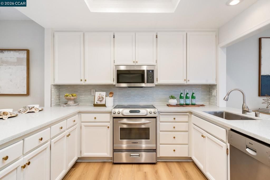 Image 10 of property listing at 6199 6199 Lakeview Cir, San Ramon, CA 94582