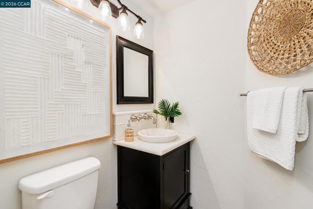 Image 14 of property listing at 6199 6199 Lakeview Cir, San Ramon, CA 94582