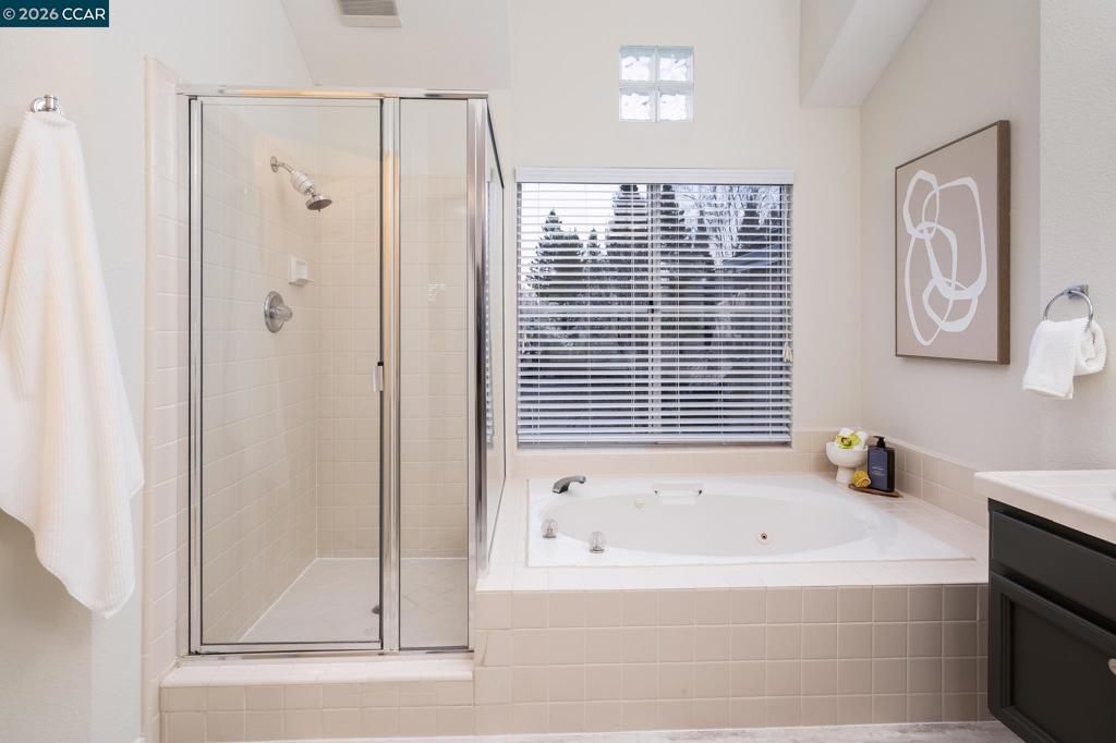 Image 20 of property listing at 6199 6199 Lakeview Cir, San Ramon, CA 94582