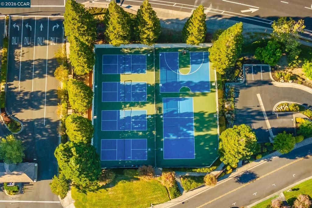 Image 32 of property listing at 6199 6199 Lakeview Cir, San Ramon, CA 94582