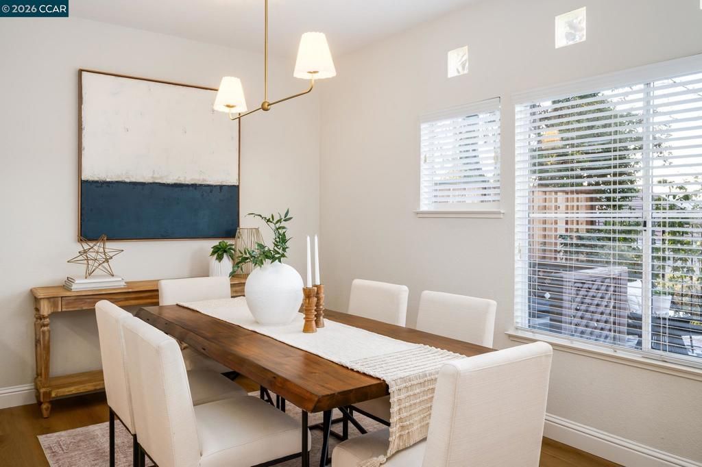 Image 7 of property listing at 6199 6199 Lakeview Cir, San Ramon, CA 94582