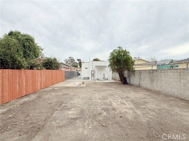 1643 E 115th Street, Los Angeles, CA 90059