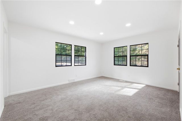 1231 White Oak Drive, Springfield, OH 45504