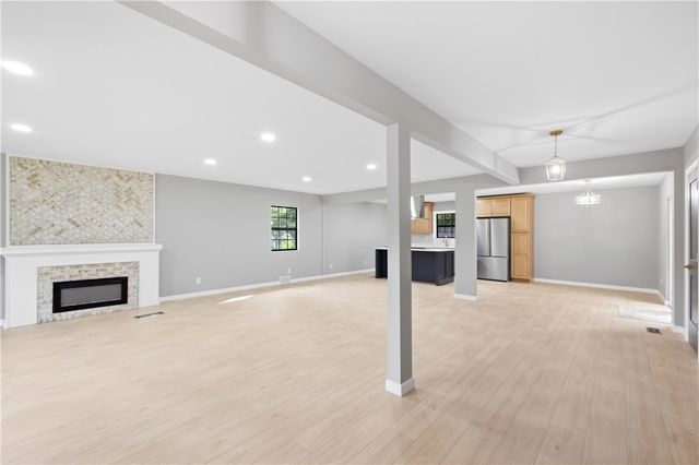 1231 White Oak Drive, Springfield, OH 45504