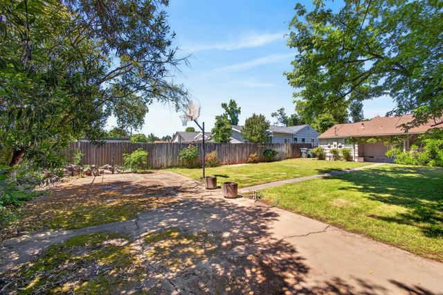 4012 Lusk Dr, Sacramento, CA 95864