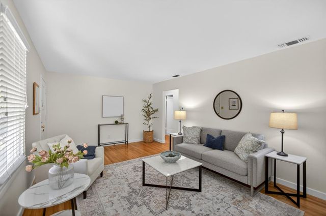 4012 Lusk Dr, Sacramento, CA 95864