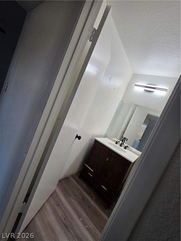 Image 6 of property listing at 567 Roxella Lane A, Las Vegas, NV 89110