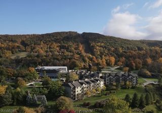 2 Chamonix Dr 427, Vernon Twp., NJ 07462