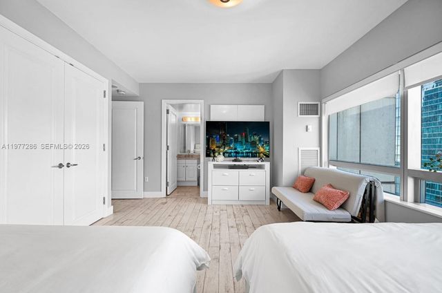 1435 Brickell Ave 3401, Miami, FL 33131