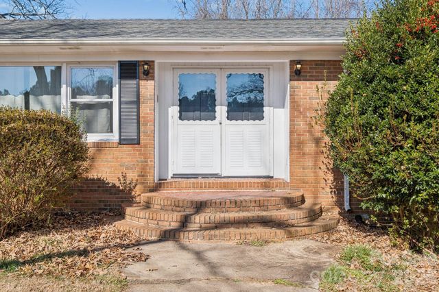 9525 Brief Road, Charlotte, NC 28227