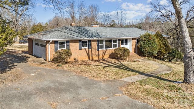 9525 Brief Road, Charlotte, NC 28227