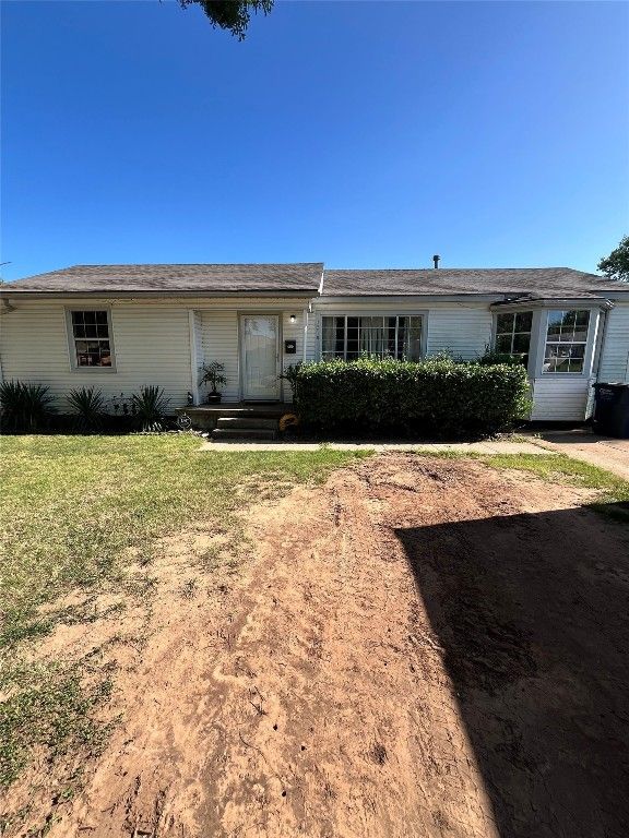 1219 Sherry Lane, Shawnee, OK 74801