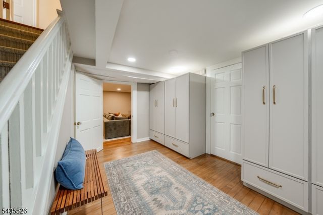 41 Crestwood Dr, Maplewood Twp., NJ 07040
