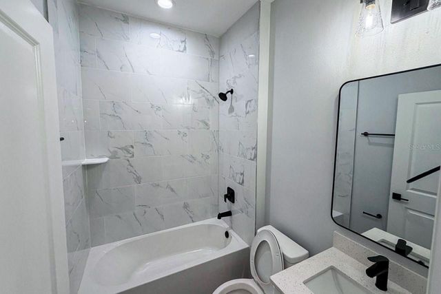 21068 EXMORE AVENUE, Port Charlotte, FL 33952