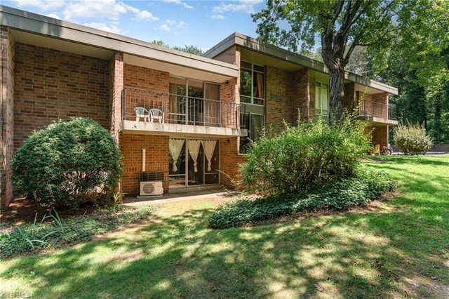 1757 S Hawthorne Road, Winston-salem, NC 27103