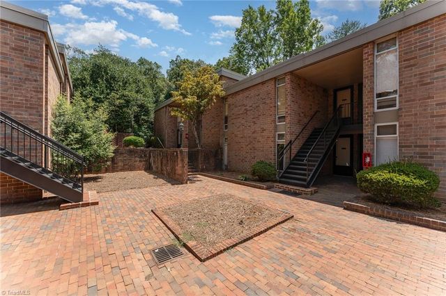 1757 S Hawthorne Road, Winston-salem, NC 27103
