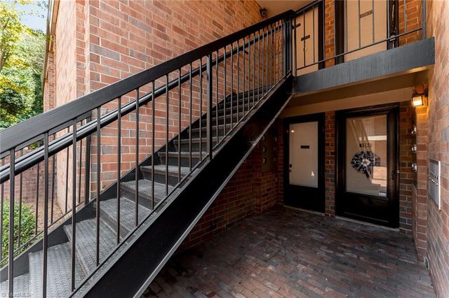 1757 S Hawthorne Road, Winston-salem, NC 27103