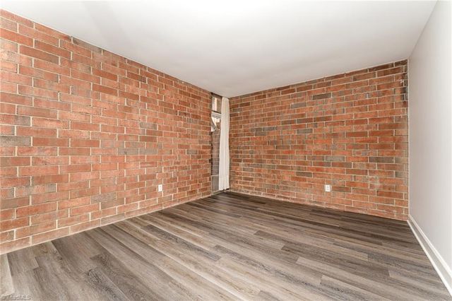 1757 S Hawthorne Road, Winston-salem, NC 27103