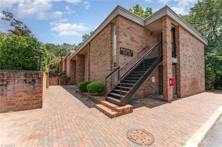 1757 S Hawthorne Road, Winston-salem, NC 27103