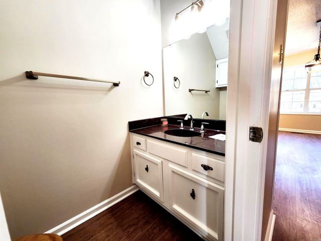 7 Dove Creek Circle, North Little Rock, AR 72116