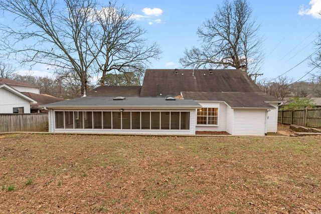 7 Dove Creek Circle, North Little Rock, AR 72116