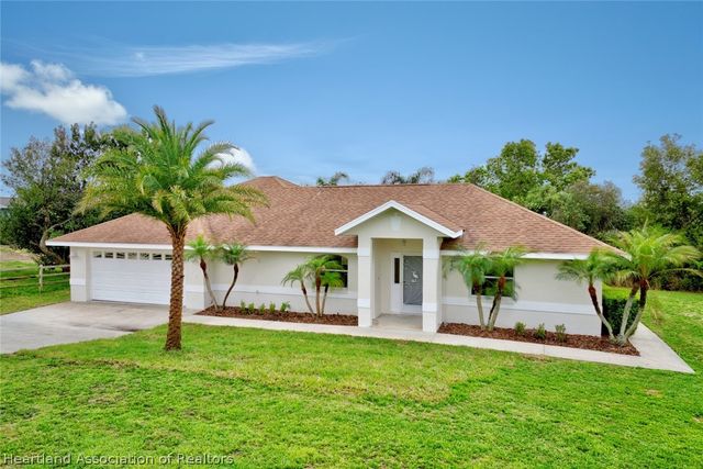 39 Miami Drive, Lake Placid, FL 33852