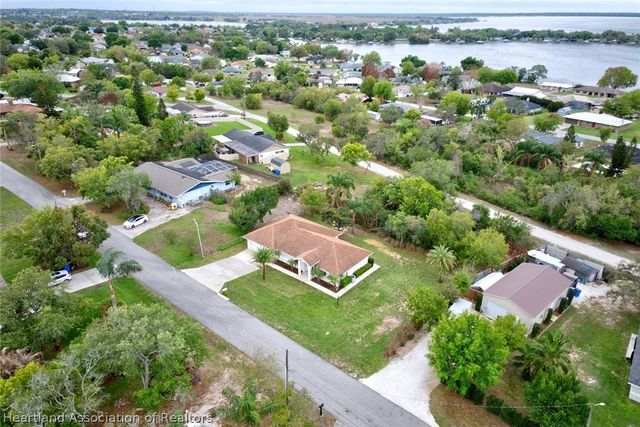 39 Miami Drive, Lake Placid, FL 33852