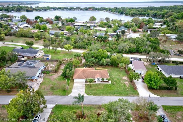 39 Miami Drive, Lake Placid, FL 33852