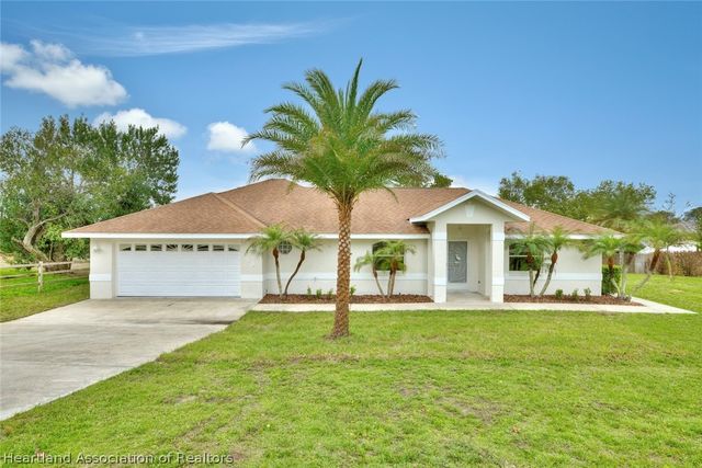 39 Miami Drive, Lake Placid, FL 33852