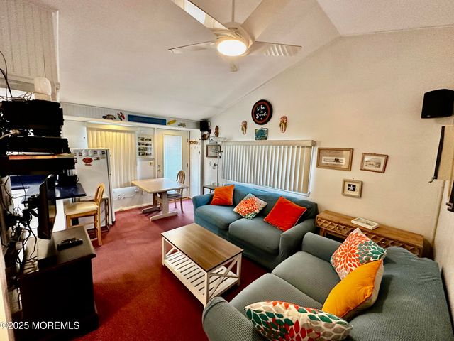 37 E Flamingo Way, Lavallette, NJ 08735