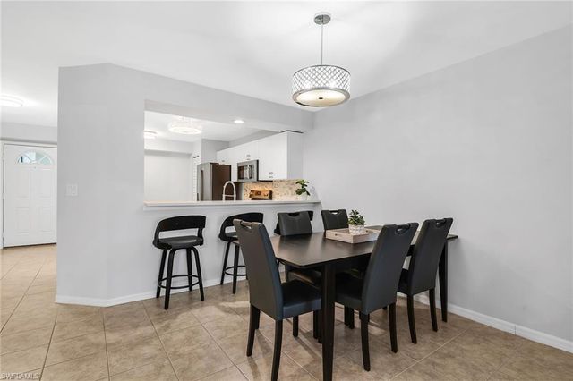 925 New Waterford DR 104, Naples, FL 34104