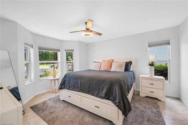 925 New Waterford DR 104, Naples, FL 34104