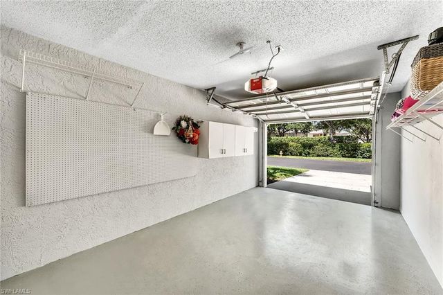925 New Waterford DR 104, Naples, FL 34104