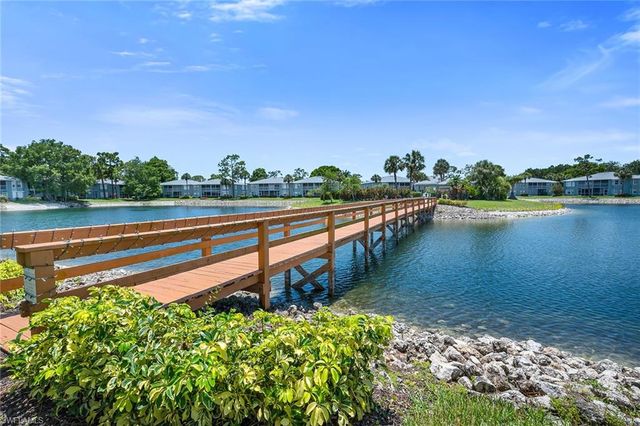 925 New Waterford DR 104, Naples, FL 34104