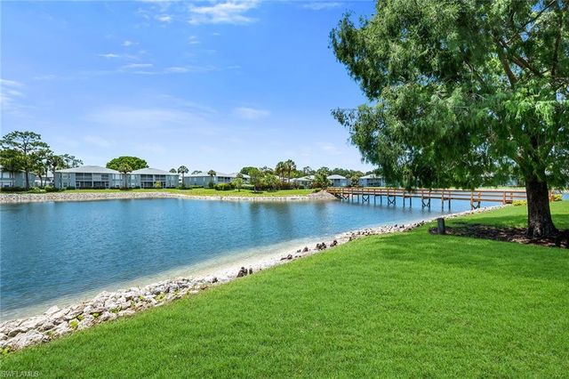 925 New Waterford DR 104, Naples, FL 34104