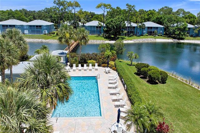 925 New Waterford DR 104, Naples, FL 34104