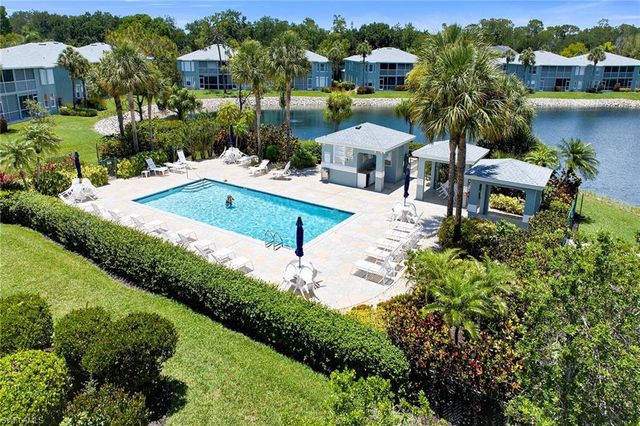925 New Waterford DR 104, Naples, FL 34104