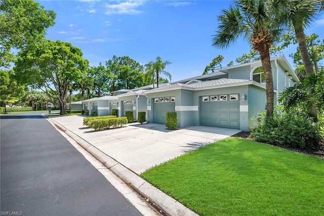 925 New Waterford DR 104, Naples, FL 34104