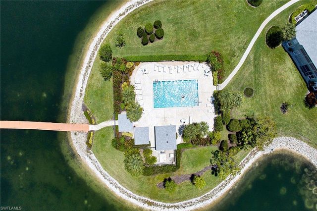925 New Waterford DR 104, Naples, FL 34104