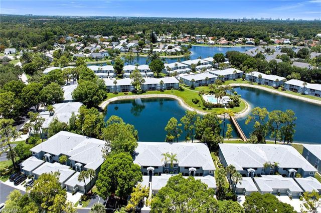 925 New Waterford DR 104, Naples, FL 34104