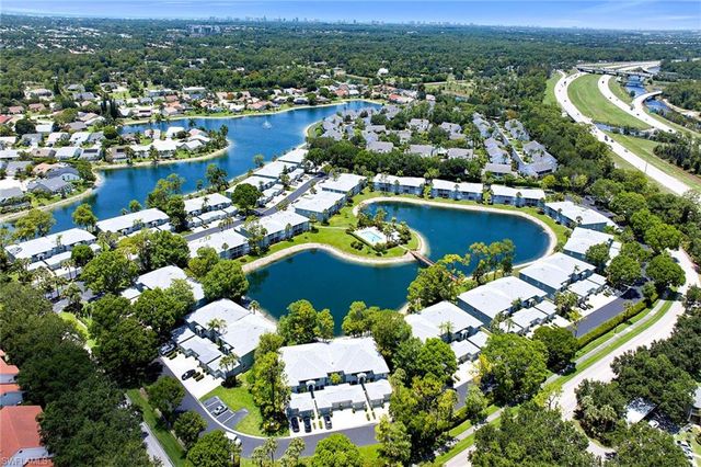 925 New Waterford DR 104, Naples, FL 34104