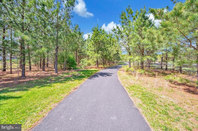 6117 MCCARTHY DR, King George, VA 22485