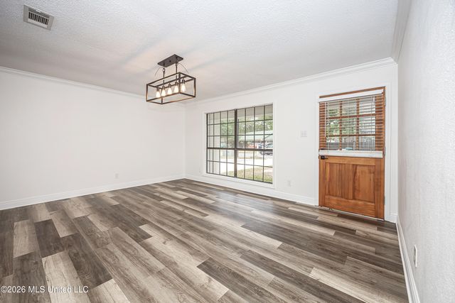 2808 Lawnwood Drive, Ocean Springs, MS 39564