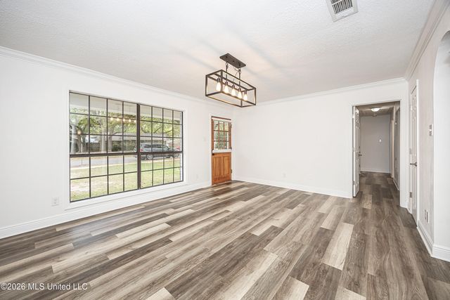 2808 Lawnwood Drive, Ocean Springs, MS 39564