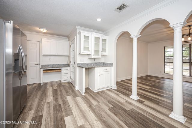 2808 Lawnwood Drive, Ocean Springs, MS 39564