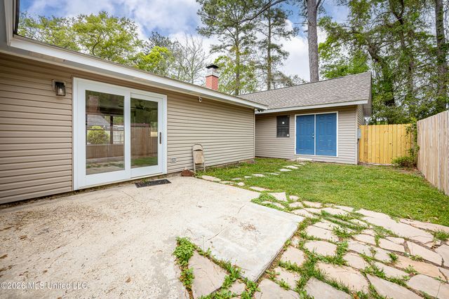 2808 Lawnwood Drive, Ocean Springs, MS 39564