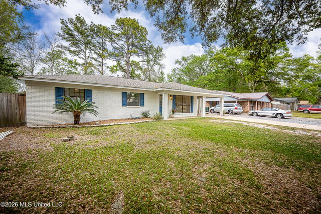 2808 Lawnwood Drive, Ocean Springs, MS 39564